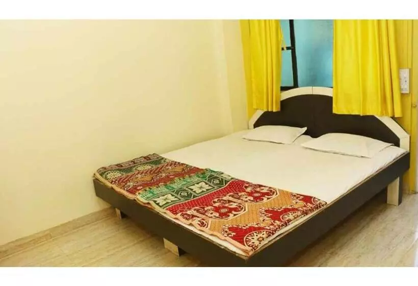 ホテル Geeta Lodge, Solapur