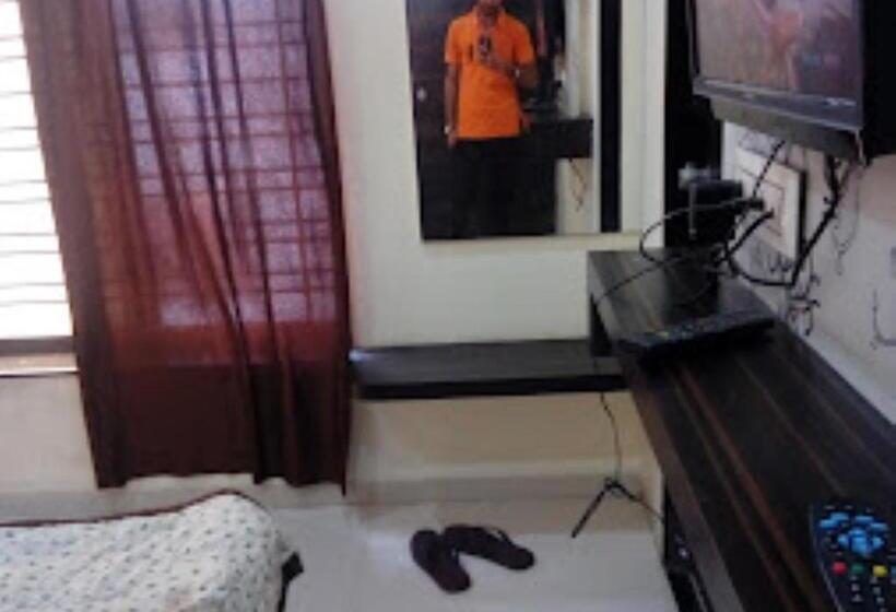 فندق Raj Residency Jalgaon