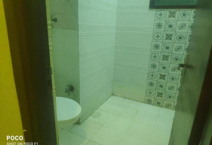 هتل The Pearl Grand   Top Rated ! Most Awarded ! Parking ! Lift ! Luxury Rooms ! Best Selling