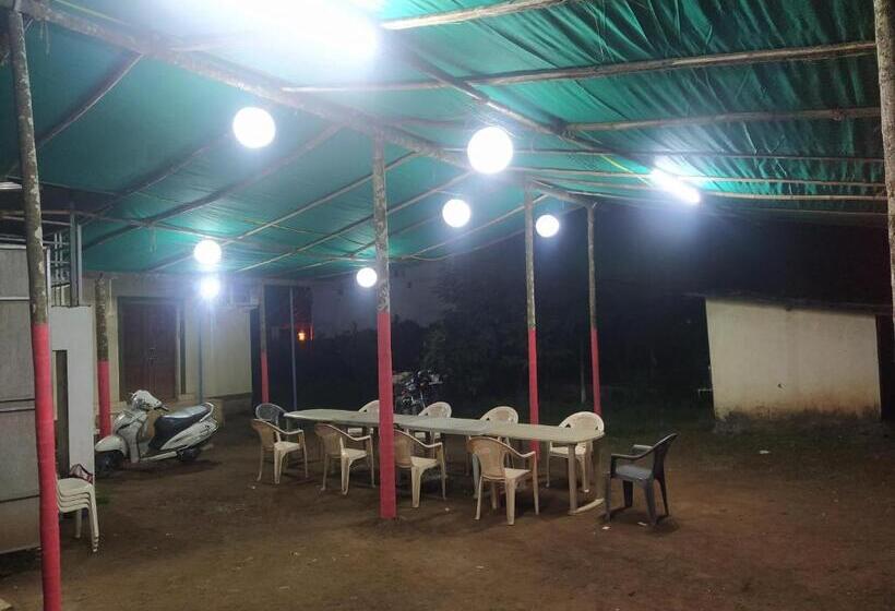 Отель Subham Holidays Homes