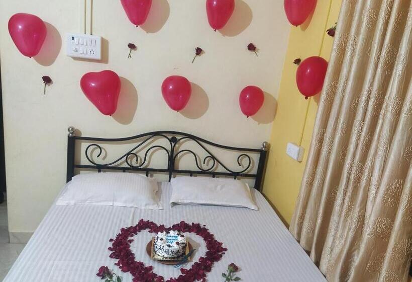 Отель Subham Holidays Homes