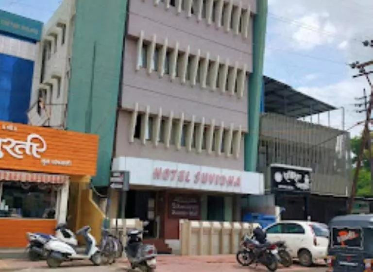 ホテル Suvidha,akola