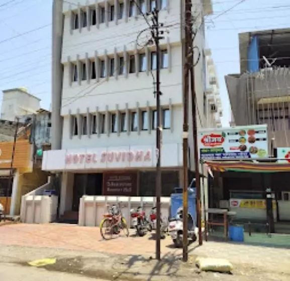 ホテル Suvidha,akola