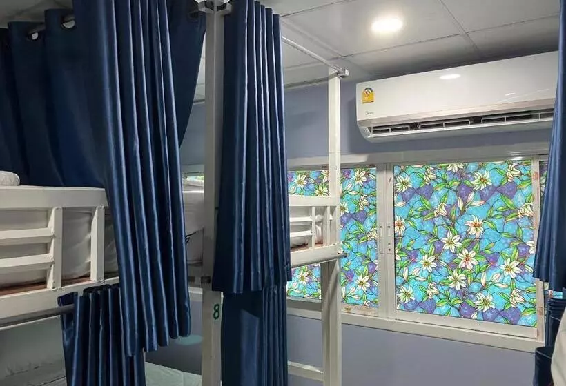 Nacha Hostel, Koh Phi Phi, Krabi. Thailand