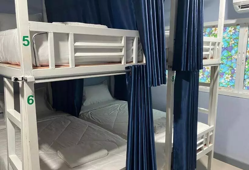 Nacha Hostel, Koh Phi Phi, Krabi. Thailand