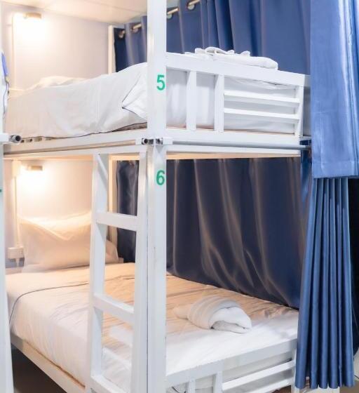 Nacha Hostel, Koh Phi Phi, Krabi. Thailand