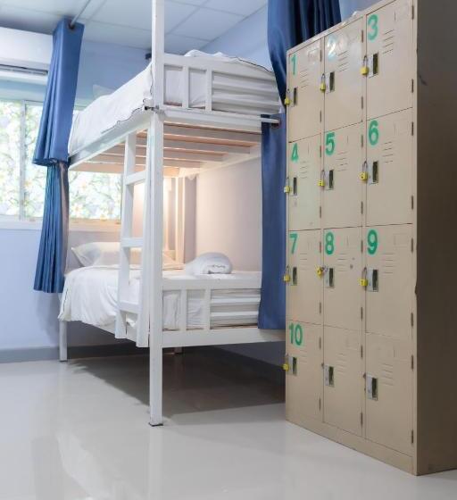 Nacha Hostel, Koh Phi Phi, Krabi. Thailand