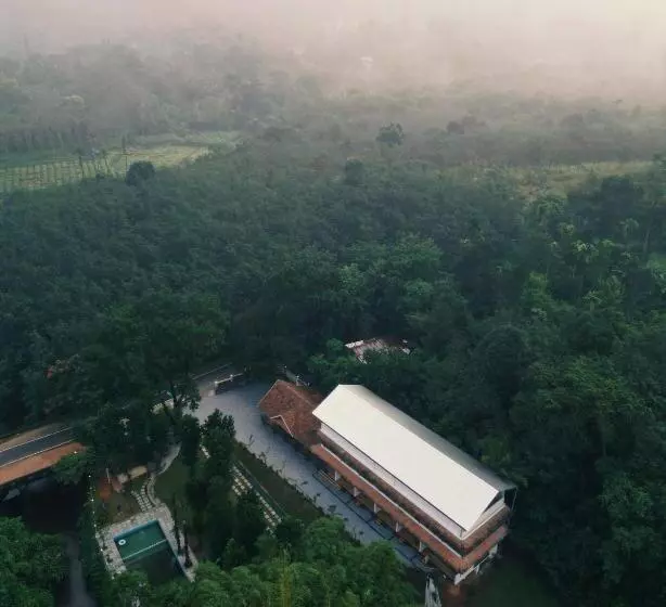 Nature Cascade Resort
