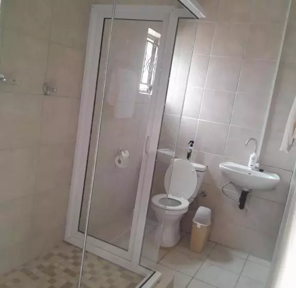 ペンション Finchley Guest House