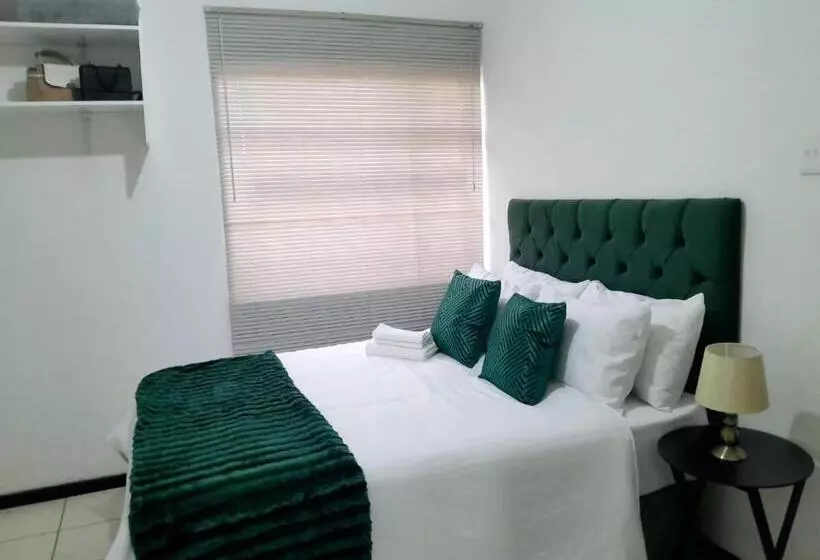 ペンション Finchley Guest House