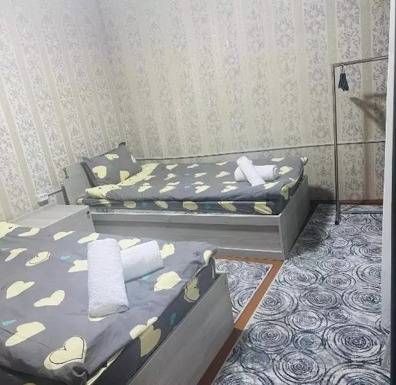 ペンション Qamar Family Guest House