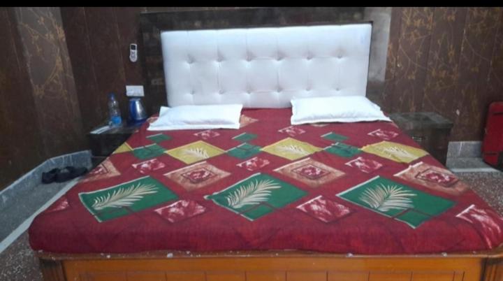 Pensão Somnath Dham