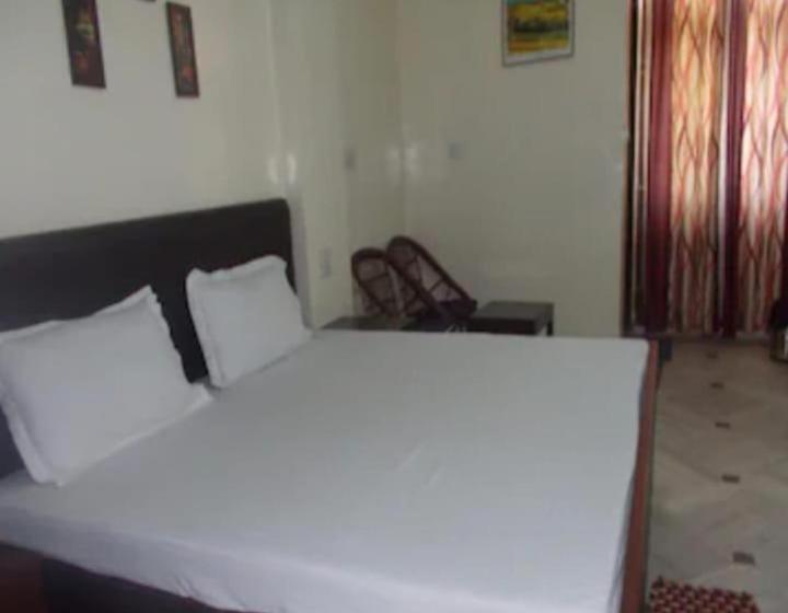 Pensão Somnath Dham