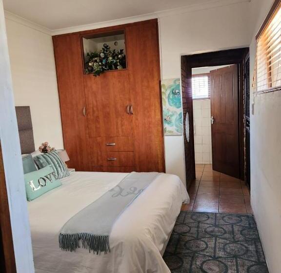 Pension Squirrels Guest House