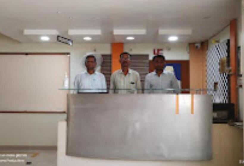 Premier   Hotel In Saket Society Bhusawal