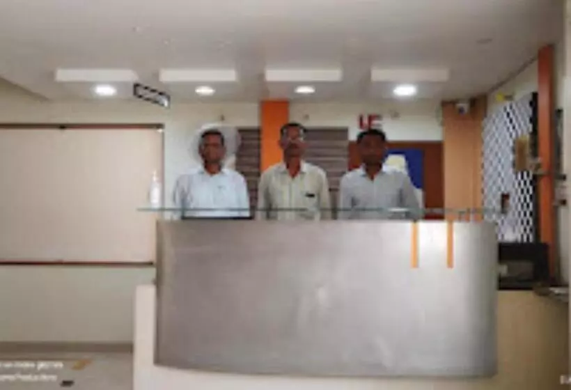 Premier   Hotel In Saket Society Bhusawal
