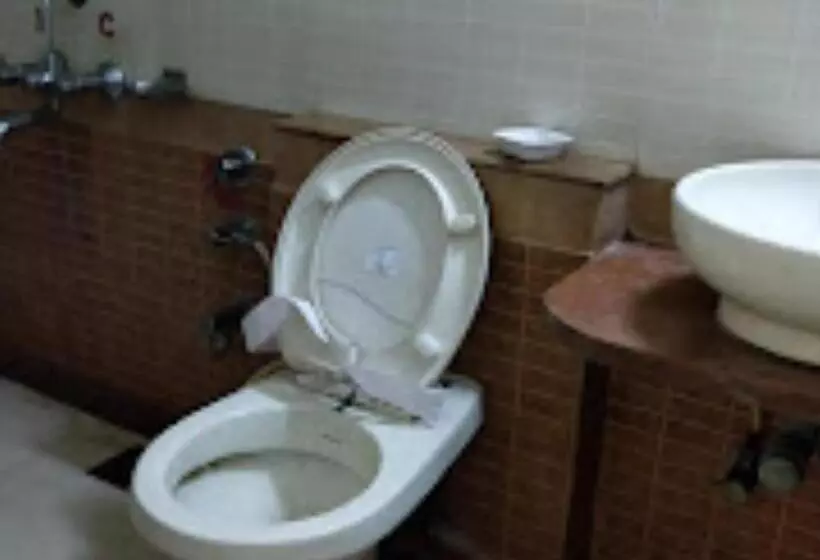 Premier   Hotel In Saket Society Bhusawal