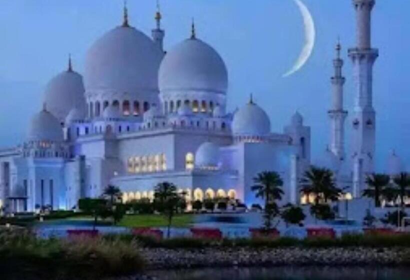 Premier   Hotel In Saket Society Bhusawal