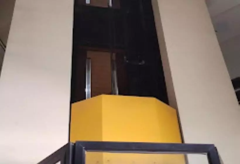 Premier   Hotel In Saket Society Bhusawal