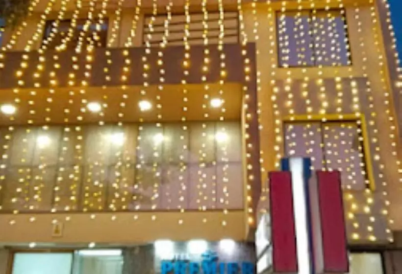 Premier   Hotel In Saket Society Bhusawal