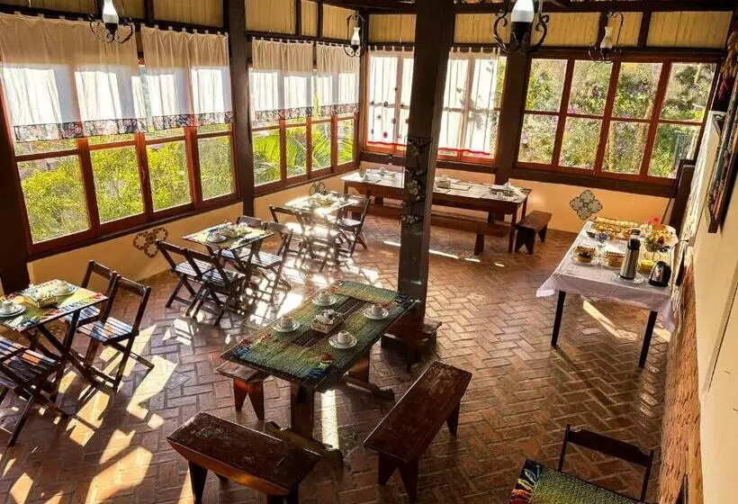 Retkeilymaja Alecrim Pousada