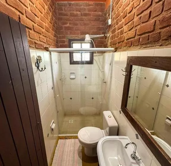 Retkeilymaja Alecrim Pousada