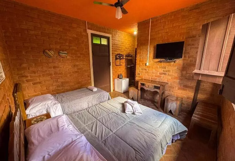 Retkeilymaja Alecrim Pousada