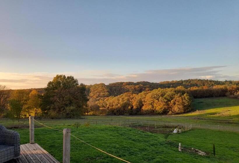 צימר A Barn With A View And Tranquility