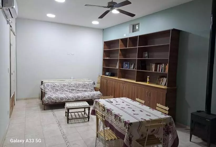 تختخواب و صبحانه Descanso En El Centro