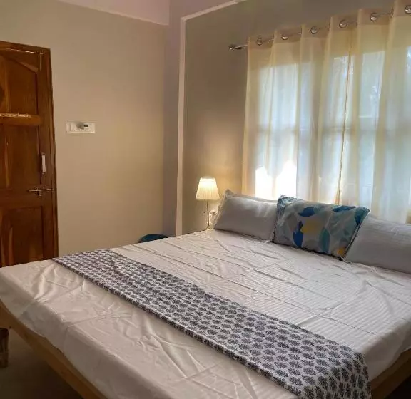 Aamiaismajoitus (B&B) Kadam Villa