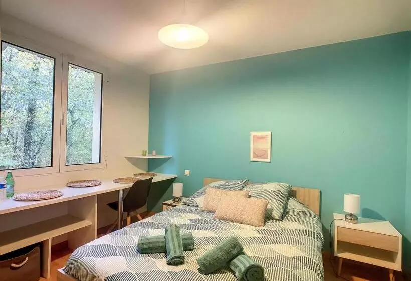 ベッドアンドブレックファースト Les Goujatoux Chambre Les Eyzies