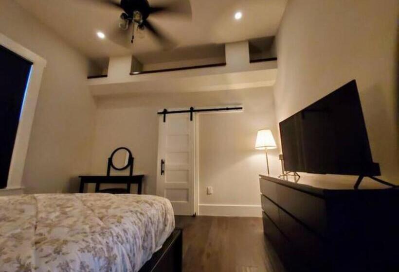 צימר Lux Historic Home Swim Spa Golf Cart