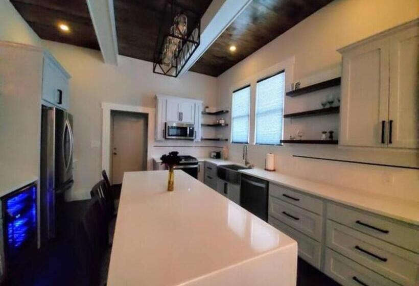 צימר Lux Historic Home Swim Spa Golf Cart