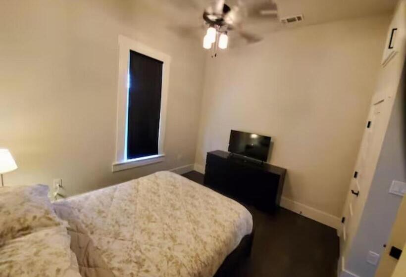 צימר Lux Historic Home Swim Spa Golf Cart