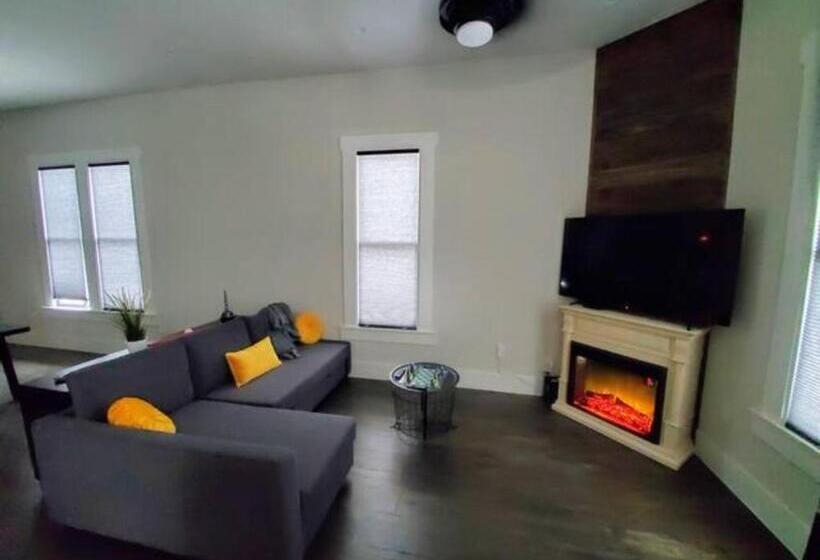 צימר Lux Historic Home Swim Spa Golf Cart