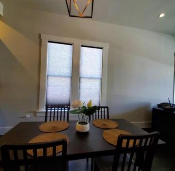 צימר Lux Historic Home Swim Spa Golf Cart