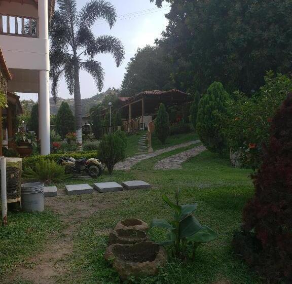 هتل Finca Villa Nathaly