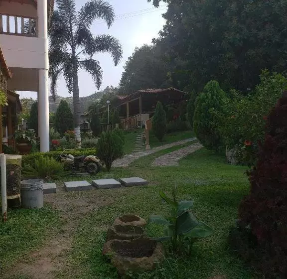 Hotelli Finca Villa Nathaly