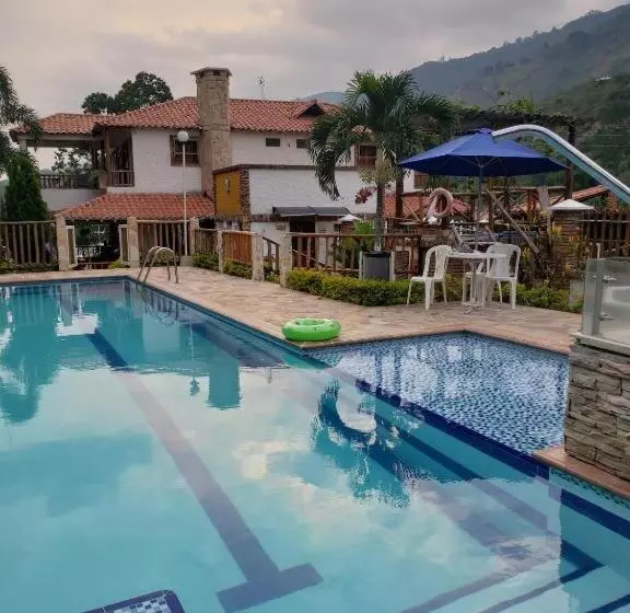 Hotelli Finca Villa Nathaly