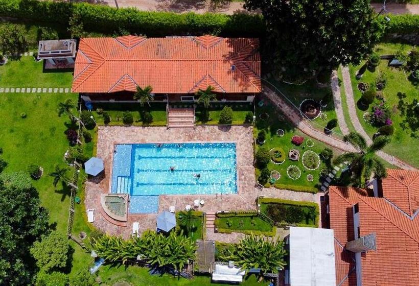 هتل Finca Villa Nathaly