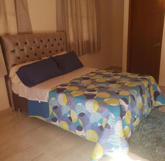 هتل Finca Villa Nathaly