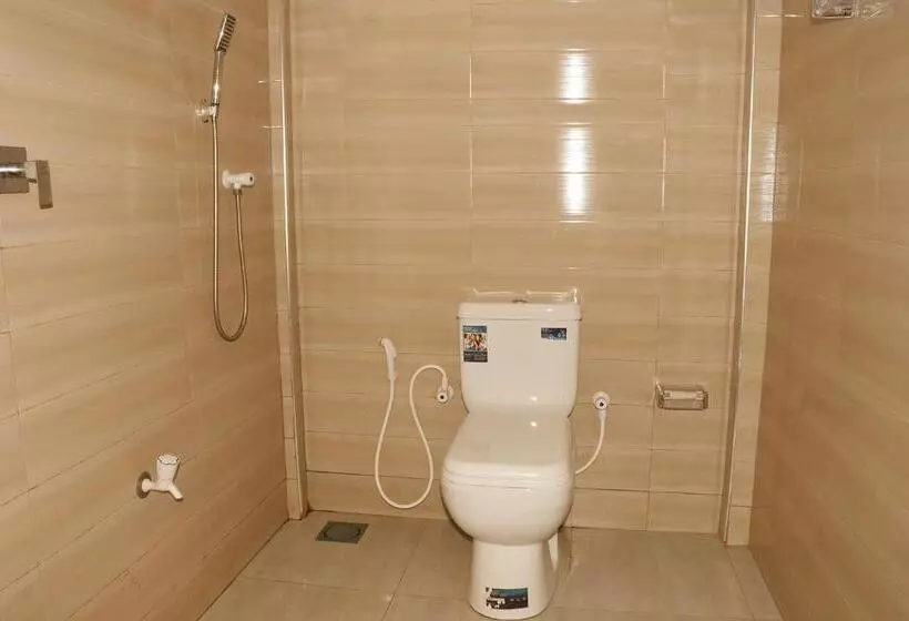 Hotelli Leaf Dew Resort