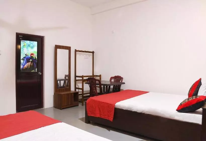 Hotelli Leaf Dew Resort