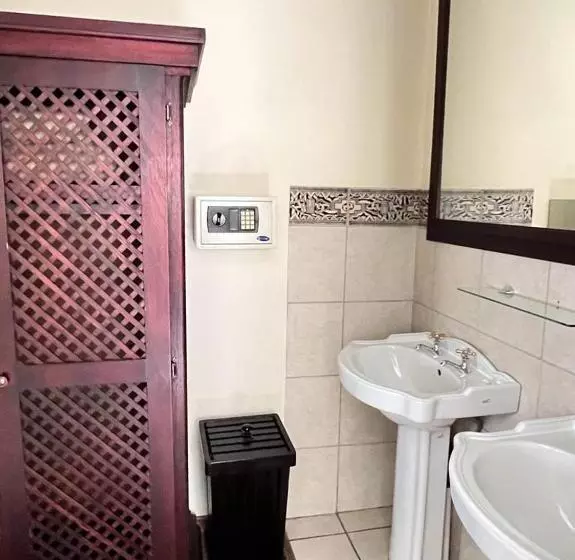 Hotelli Limpopo Guest Manor