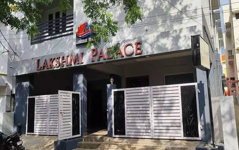 ホテル Pph Living Lakshmi Palace