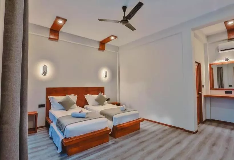 هتل Sunny Breeze View