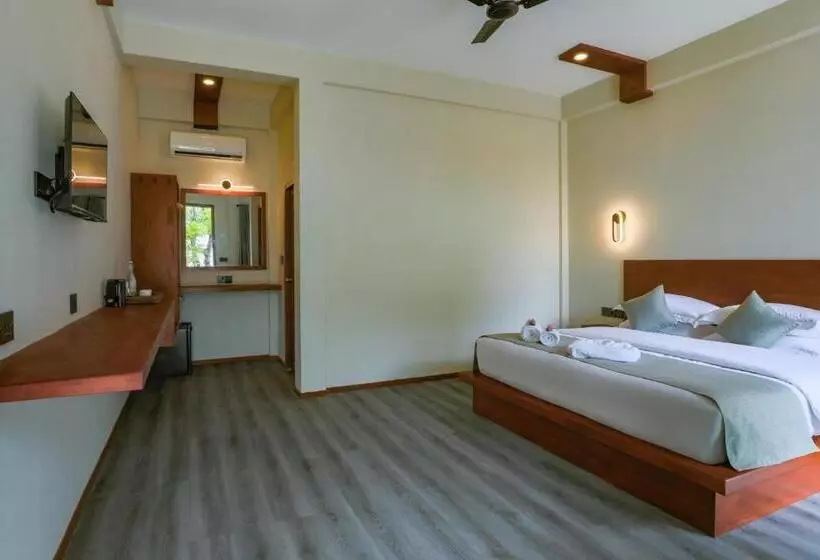 هتل Sunny Breeze View