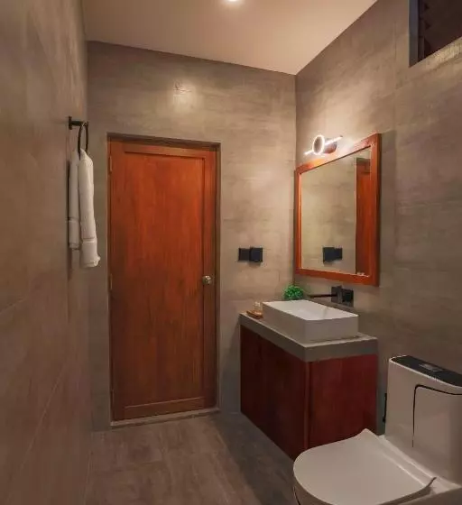 هتل Sunny Breeze View