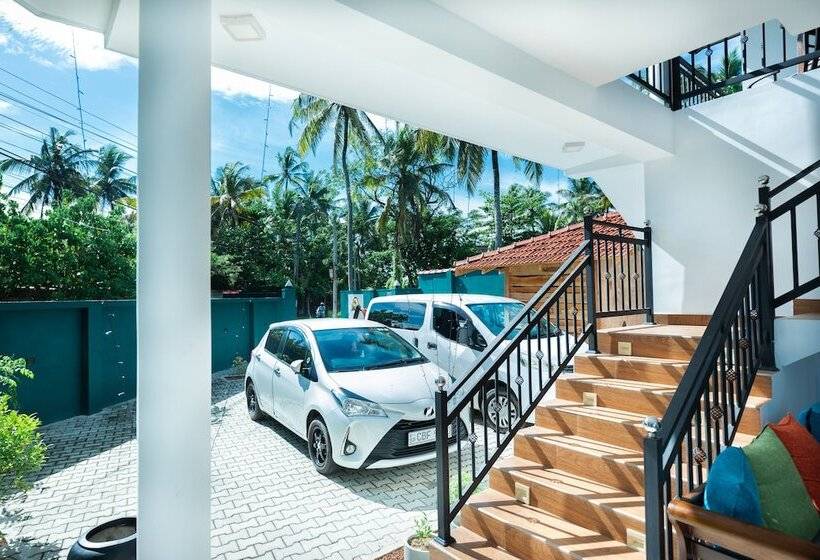 ホテル Teya Beach