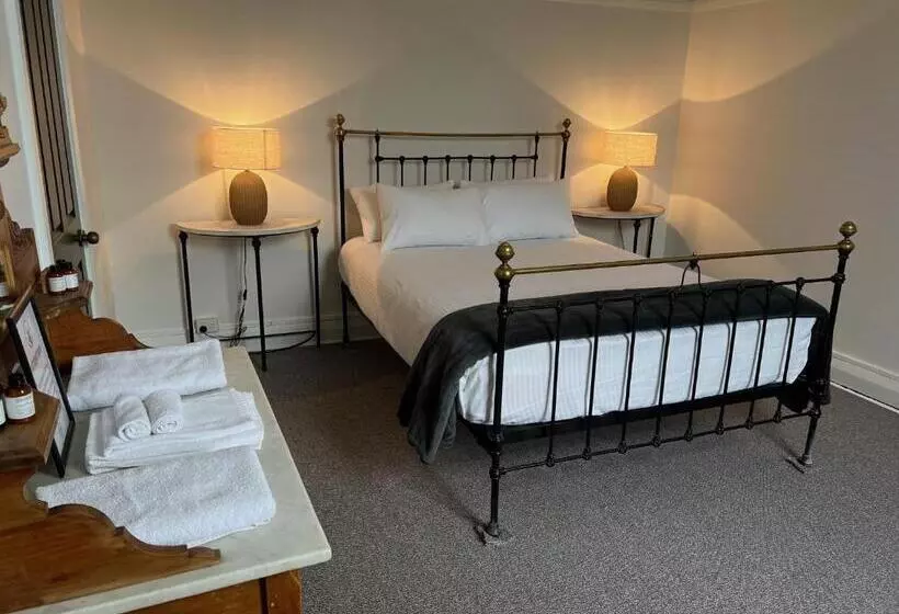 ホテル The Bolt Inn